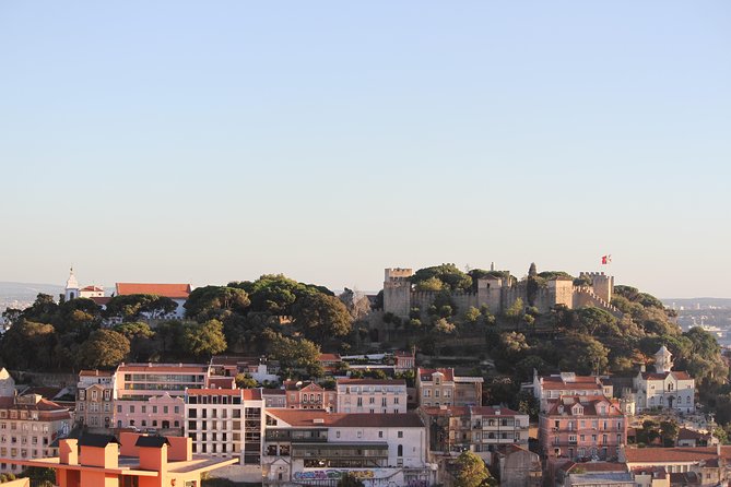 Old Lisbon: Alfama and Sao Jorge neighborhood 3-Hour Walking Tour - Roman thermal waters and the beginnings of Fado