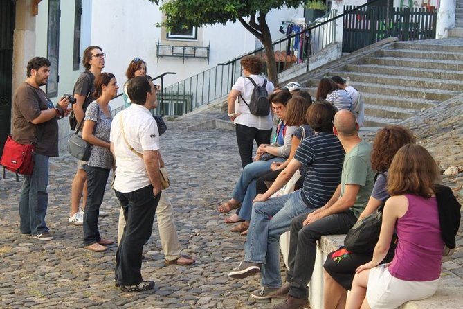 Old Lisbon: Alfama and Sao Jorge neighborhood 3-Hour Walking Tour - Who should book this Alfama walk