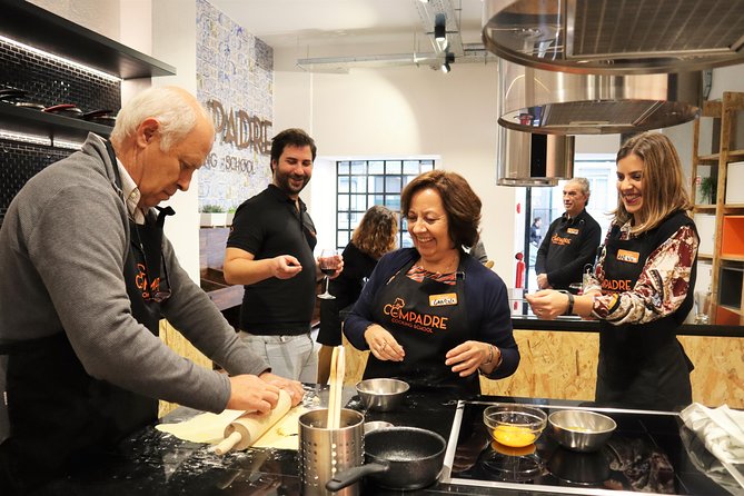 Pastel de Nata Cooking Class in Lisbon - The instructors and teaching style
