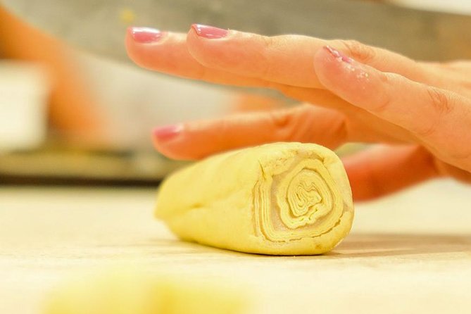 Pastel de Nata Masterclass at a Real Bakery in Downtown Lisbon - Dietary needs and practical limits