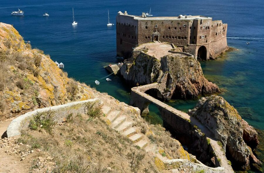 Peniche: Berlengas Roundtrip and Glass-Bottom Boat Cave Tour - Why the Berlengas trip is worth your morning