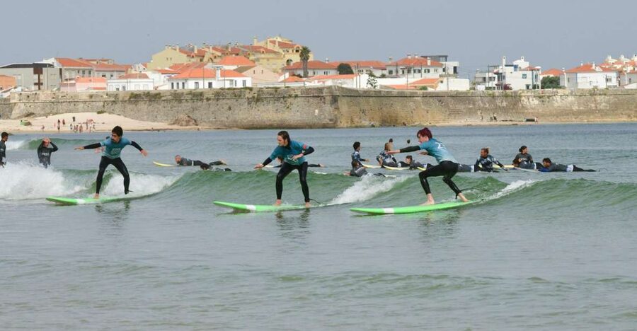 Peniche:Surf lessons Beginners ,Intermediate, advance level - The value of $41 for two hours