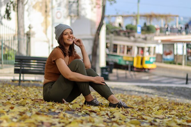 Photoshoot with a Local Professional Photographer in Lisbon - Key points at a glance