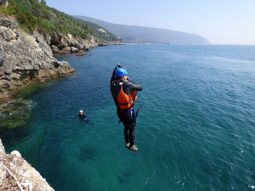 Portinho da Arrábida: Coasteering Boat Tour - The 50-meter handrail climbing section