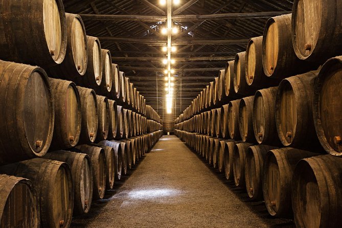 Porto Private Tour from Lisbon with Douro Cruise and Wine Tasting - Port wine at Porto Cálem