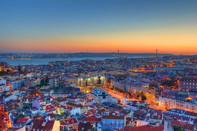 Private Departure Transfer: Hotels to Lisbon Airport or Cruise - The pickup: where the details matter most