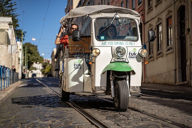 Private Eco Tuk Tuk Tour through the Heart of the City - What the guides add to the ride
