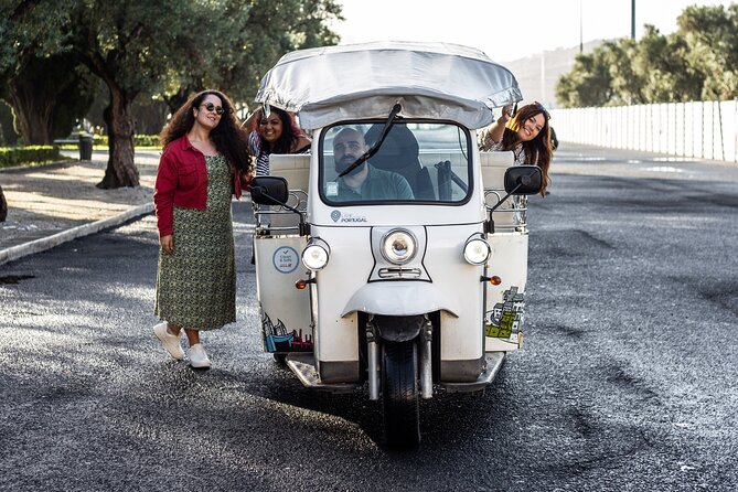 Private Half-Day Eco Tuk Tuk Tour in Lisbon - Two hilltop viewpoints with different rewards