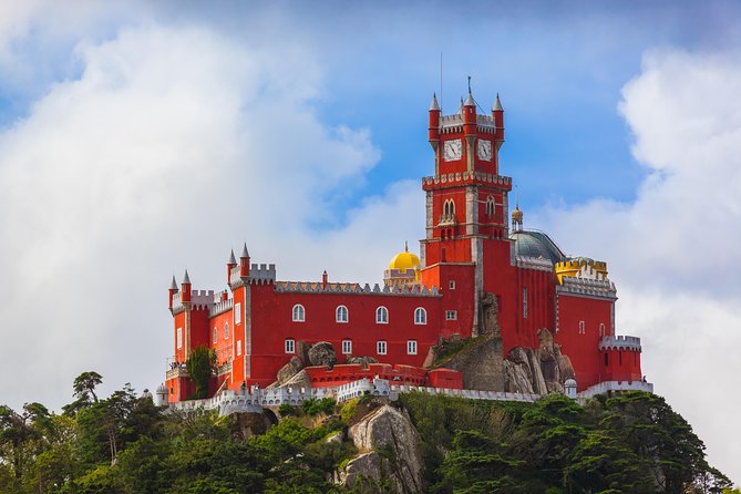 Private Half Day Tour to Sintra and Pena Palace from Lisbon - Pena Palace, Portugal’s Romantic showpiece