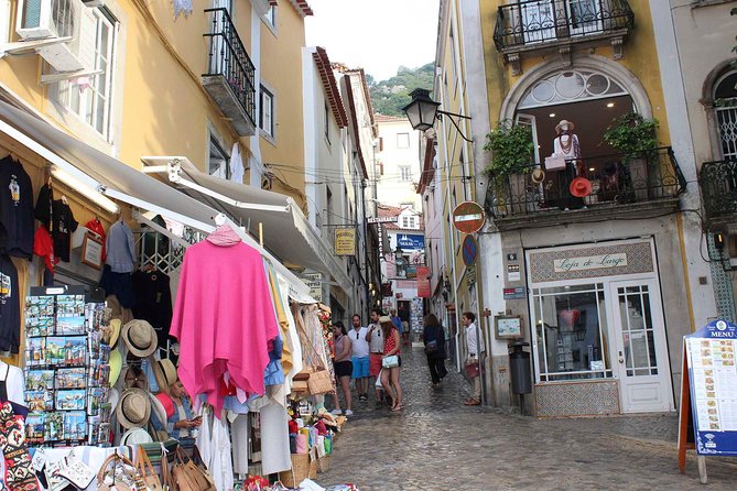 Private Half Day Tour to Sintra and Pena Palace from Lisbon - Guides who shape the experience