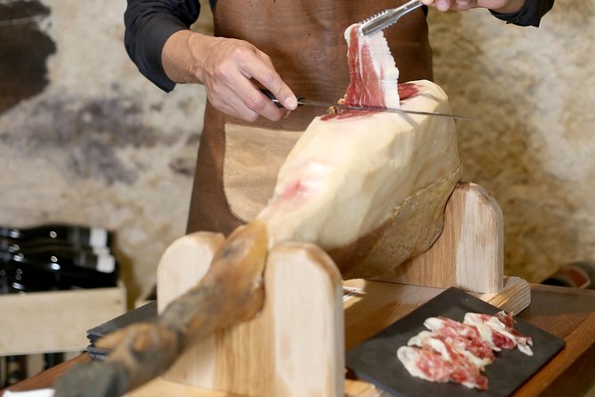 Private Lisbon Walking Tour with Premium Port Wine and Tapas Tasting - A useful first afternoon in central Lisbon