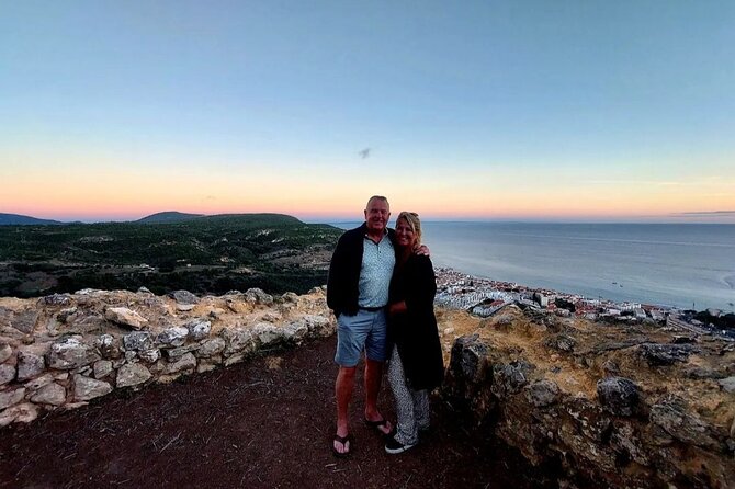Private Lisbon Wine & Tile Painting Tour – Sesimbra & Traditions - Sesimbra Castle and its tiled church