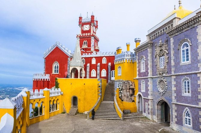 Private Tour: Sintra, Cabo da Roca and Cascais Day Trip from Lisbon - Cascais, beaches, and a flexible lunch