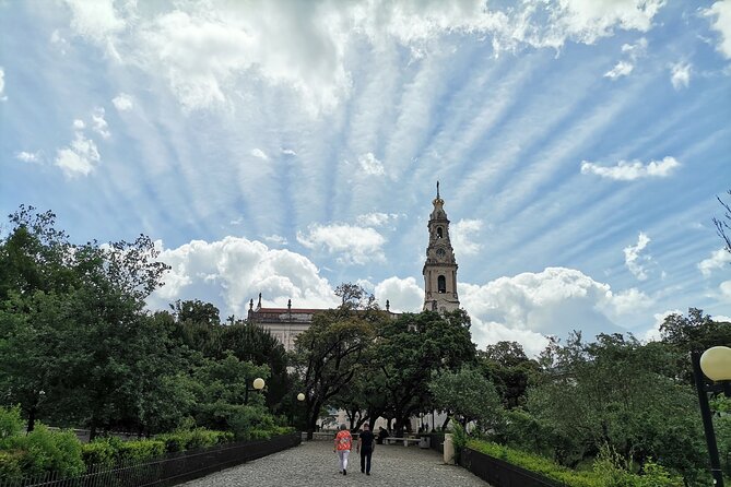 Private Tour to Fatima from Lisbon - Arriving at the Sanctuary of Fátima