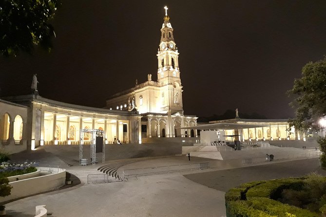 Private Tour to Fatima from Lisbon - Valinhos and the road into the countryside