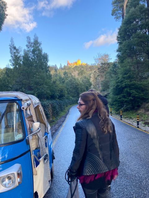 Private Tuk Tuk Tour around Sintra - What the private guide adds