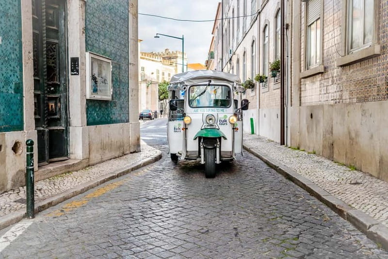 Private Tuk Tuk Tour Lisbon Old Town - Comfort, age limits, and practical restrictions
