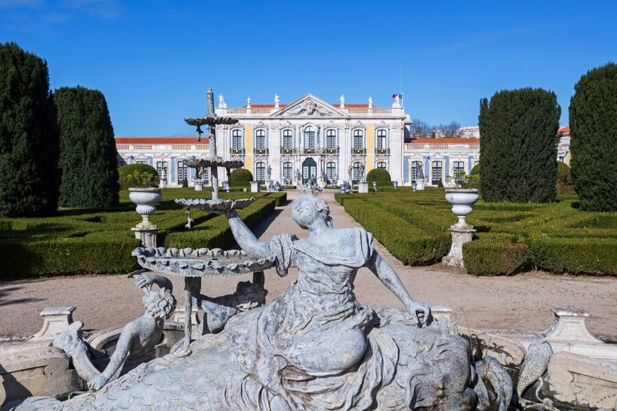 Queluz National Palace & Gardens Ticket - Audio guide, staff, and pace