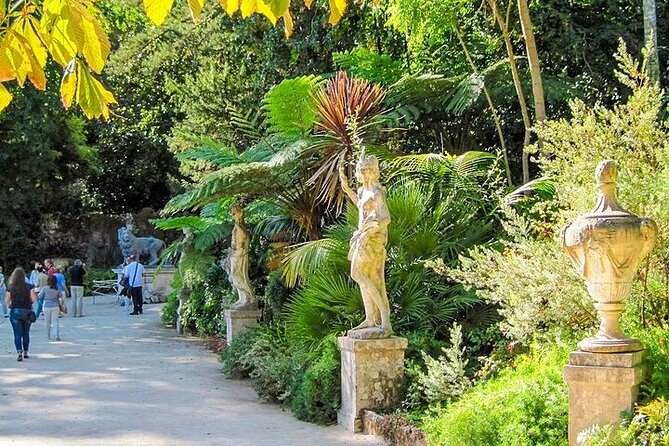 Quinta da Regaleira Skip the Line Tickets with Host - Passing security with a skip-the-line ticket