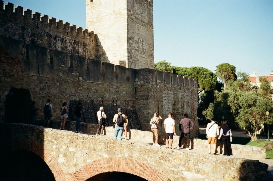São Jorge Castle Skip-the-line Entry Ticket - Entering the castle without the long wait