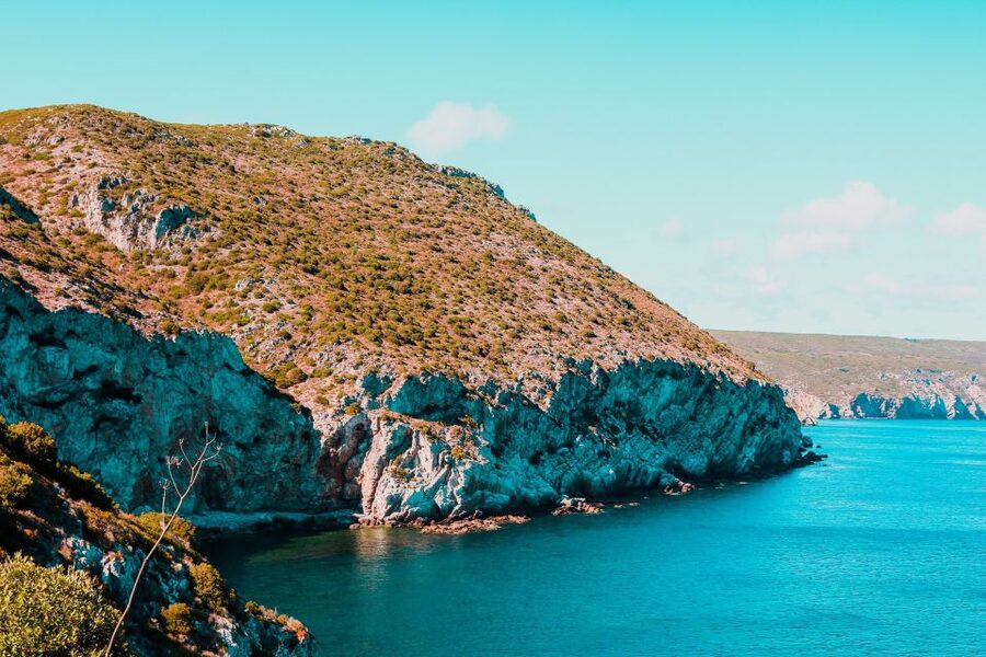 Sesimbra: Arrábida Beaches & Caves Boat Tour with Snorkeling - Arrábida Natural Park from the sea