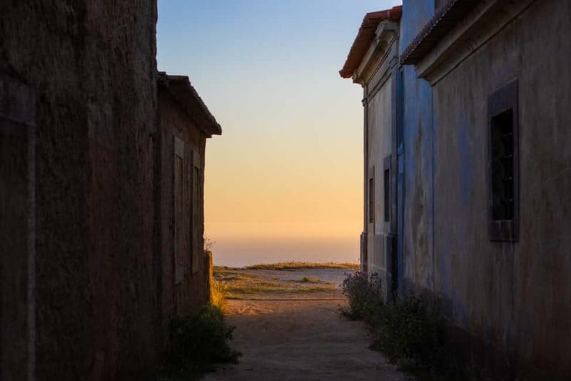 Sesimbra & Arrábida National Park Tour with 5 Wines Tasting - Sesimbra Castle and the fishing town below