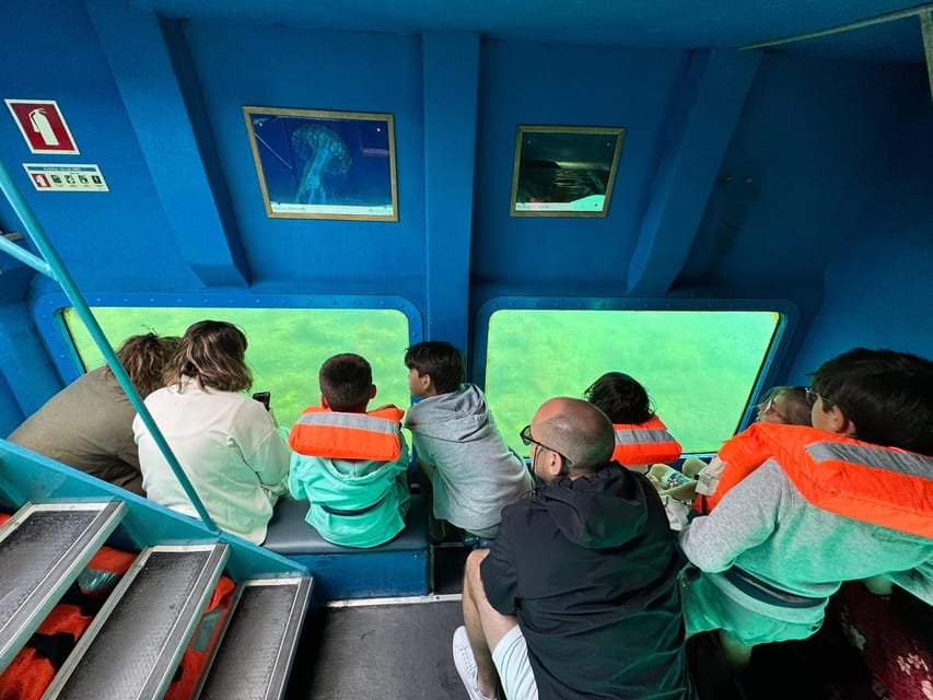 Sesimbra: Family Friendly Boat Sea Tour w/ Submarine Vision - Friar’s Rock and Sesimbra’s fishing traditions