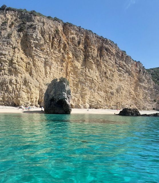 Sesimbra: Secret Bays and Beaches Boat Tour with Snorkeling - What the $58 price really buys
