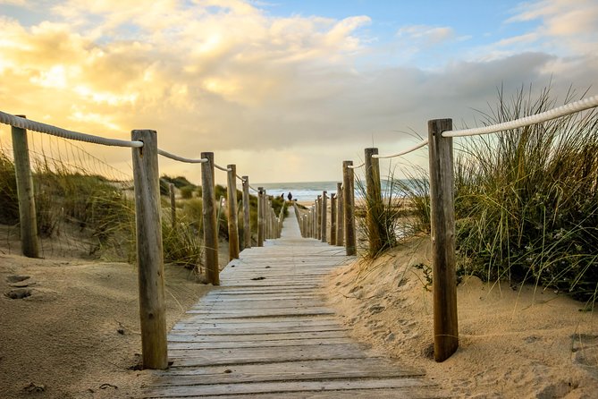 Sintra and Cascais Small Group Tour with Hotel Pick up & Ticket - An hour in Cascais