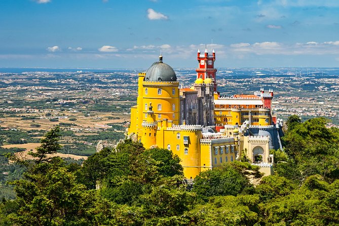 Sintra and Cascais Tour from Lisbon - From the mountains to Praia das Maçãs
