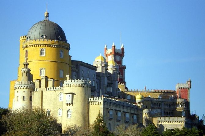 Sintra & Cascais Day Tour with Pena Palace Entry and Gardens Walk - Why this Lisbon day trip works