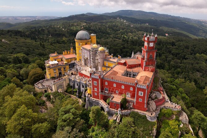 Sintra-Cascais-Pena Palace 8-People Small Group Tour from Lisbon - Why this route works from Lisbon