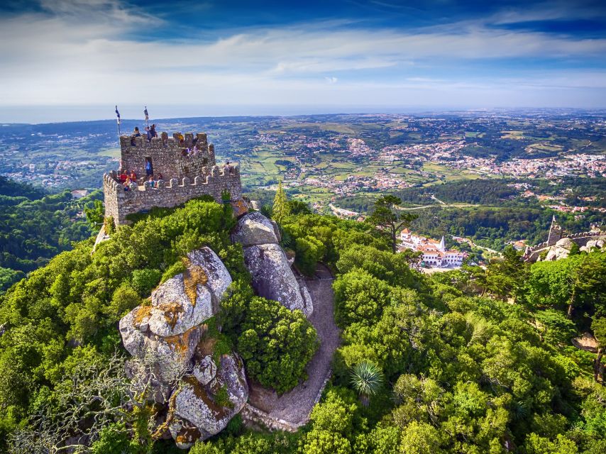Sintra: Castle of the Moors E-Ticket and Audio Guide - Entering the Moorish Castle without a group