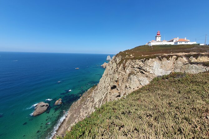 Sintra, Pena Palace, Cape Roca & Cascais Small-Group Tour - Cascais: one hour in a former fishing village
