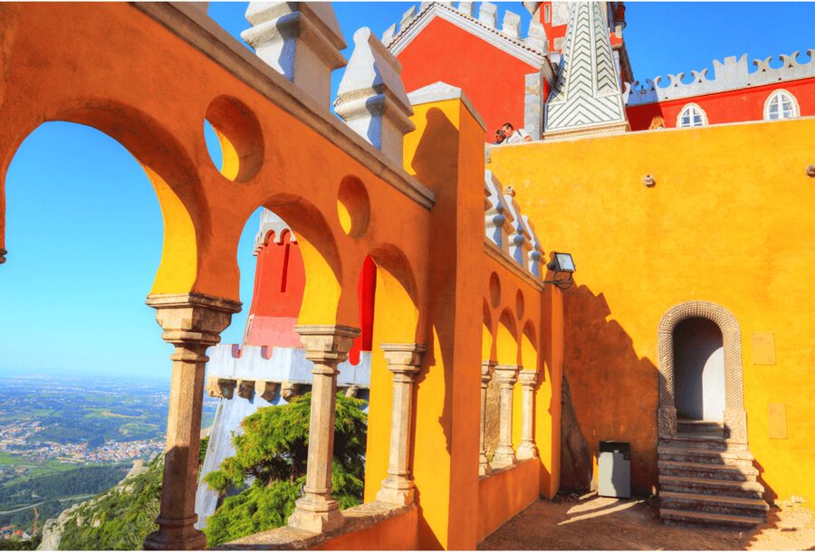 Sintra: Pena Palace, Quinta da Regaleira, Cabo da Roca and Cascais - Free time and pastries in Sintra