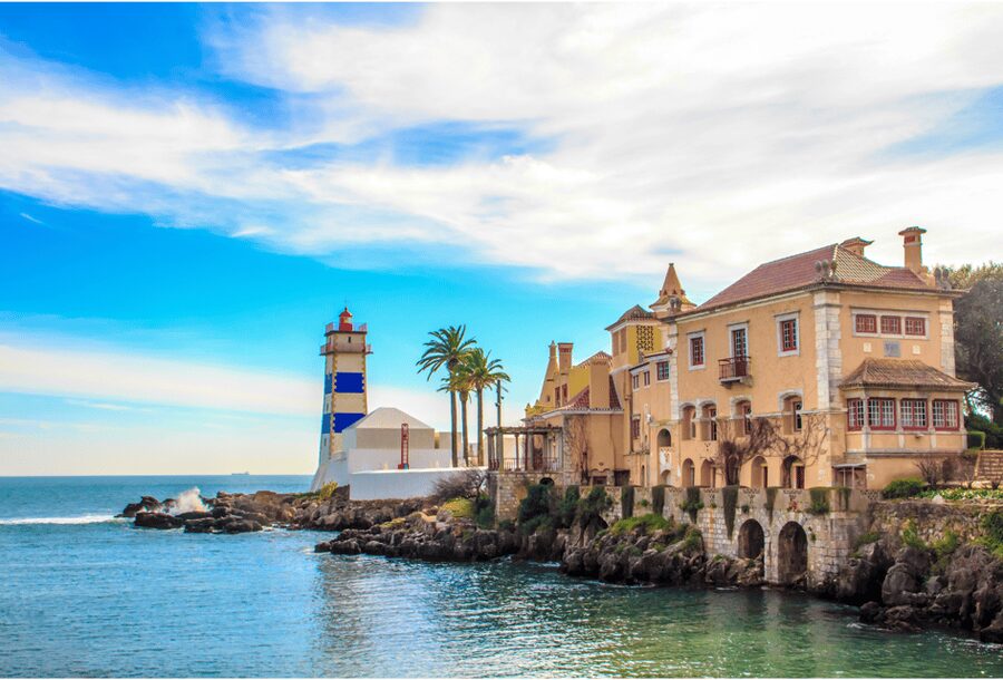 Sintra: Pena Palace, Quinta da Regaleira, Cabo da Roca and Cascais - Who should book this tour?