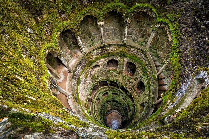 Sintra/Pena, Regaleira & Monserrate - Quinta da Regaleira and its mysterious grounds