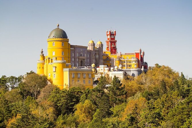 Sintra Private Tour with Tickets: Pena Palace & Moorish Castle - What makes the guides important