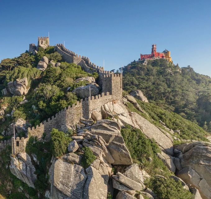 Sintra: The Romantic Village – Private Half-Day Guided Tour - Quinta da Regaleira and the danger of a quick look
