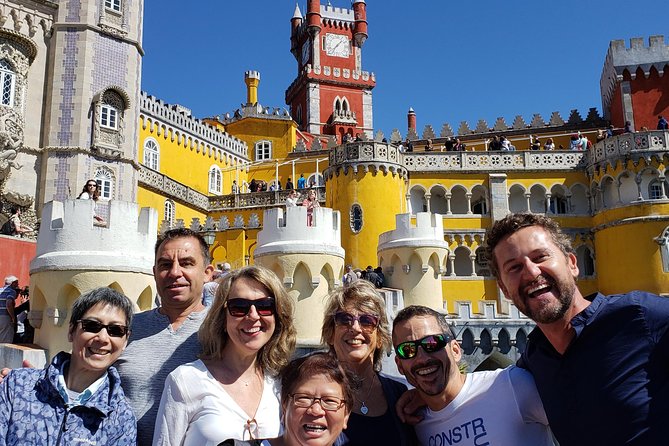Sintra to Cascais: 2 Palaces, 4 Sites, Small Group 10 Hour Tour - A quick look at Sintra’s old center