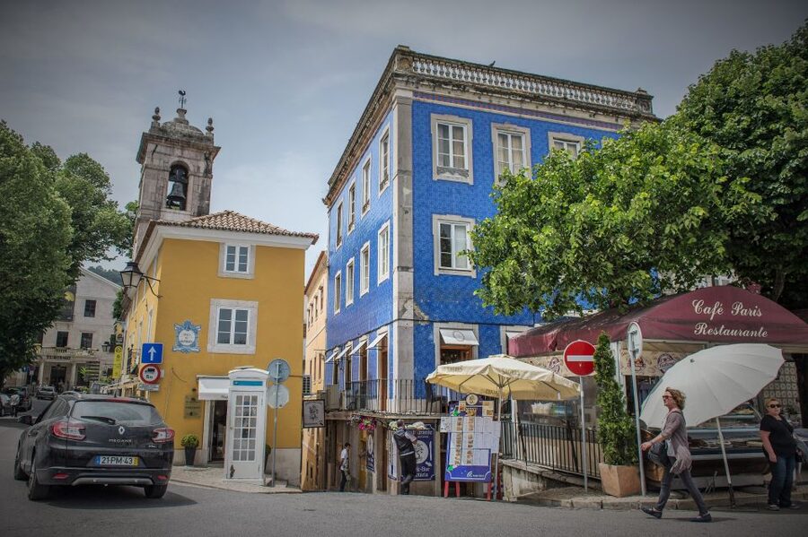 Sintra: Walking Tour with Palace, Castle, and Old Town Visit - Key points to know before booking