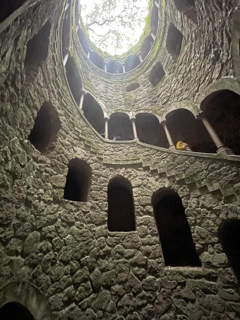 Sintra with a guide: Pena, Regaleira, Roca and Cascais - Key points at a glance