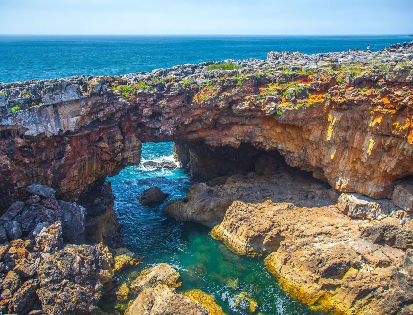 Sintra with a guide: Pena, Regaleira, Roca and Cascais - The guide makes the difference