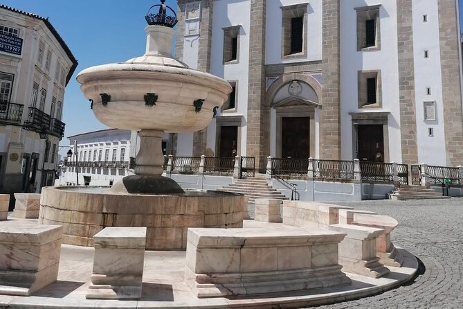 Skip the Lines & Sip the Wines: Évora’s Ultimate Walking Tour! - What this Évora walk is really about