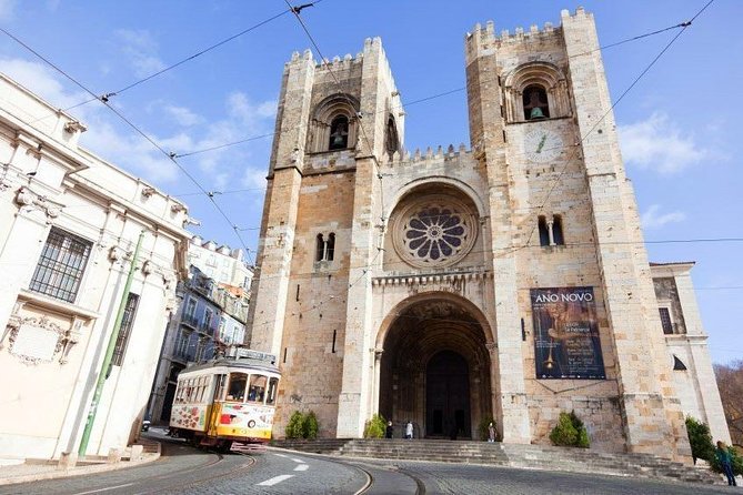 Special Guided Tour of Tuk Tuk Lisbon Historic 2 Hours - From Jesuit churches to São Pedro de Alcântara