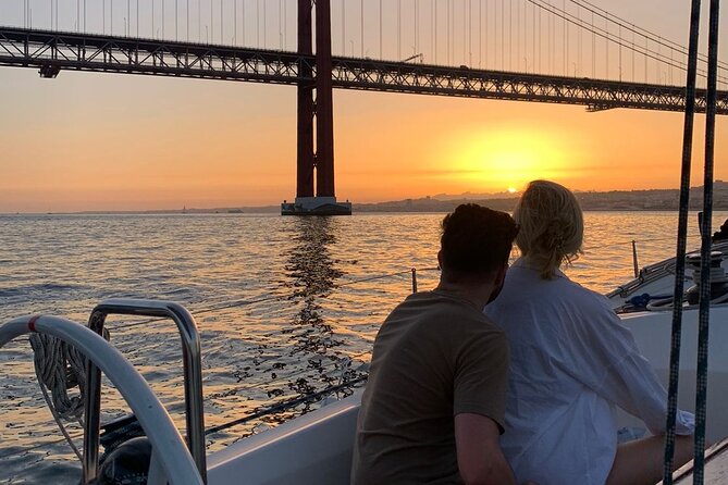 Sunset Boat Tour in Lisbon with Wine - Why Lisbon looks better from the Tagus