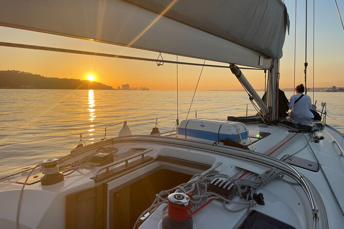 Sunset Boat Tour in Lisbon with Wine - Praça do Comércio from the water