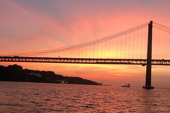 Sunset sailboat tour in Lisbon with green wine - MAAT and the western riverfront