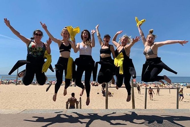 Surf Lesson on Praia de Carcavelos - Who will get the most from this Carcavelos lesson