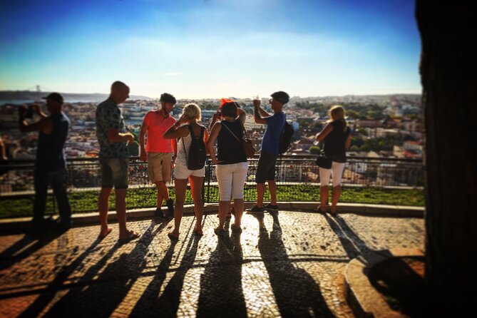 The 7 Hills Tour of Lisboa - The guides add the human side